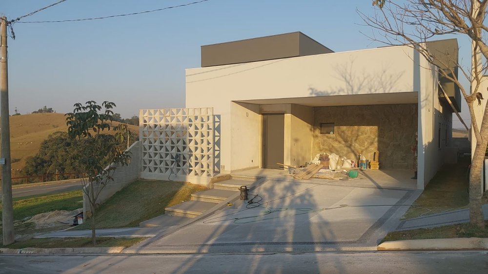 Casa em Condomnio - Venda - Loteamento Residencial Rio das Flores - Itatiba - SP